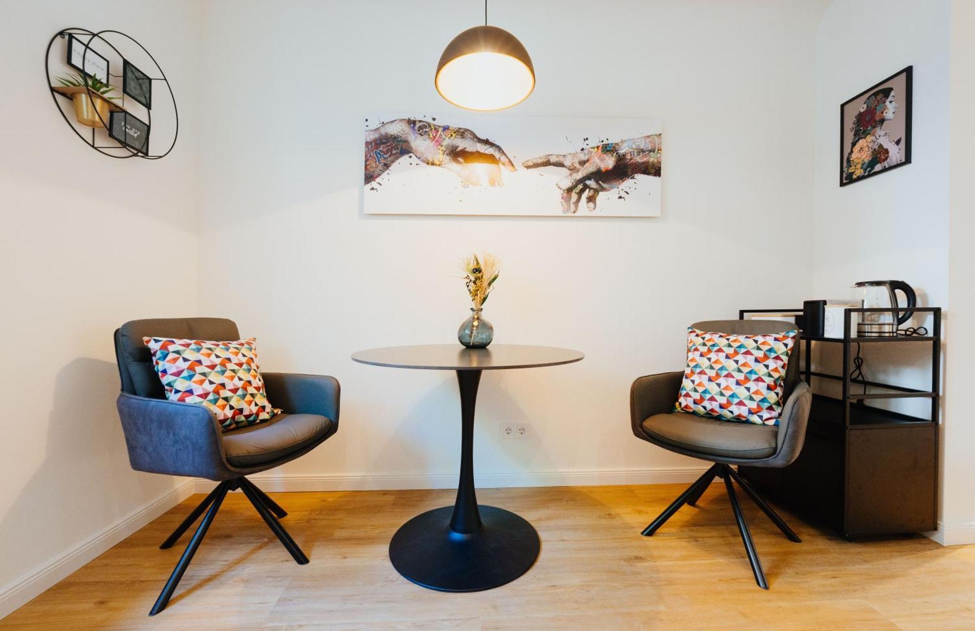Stylish 2 App In Trendy District Of Apartment