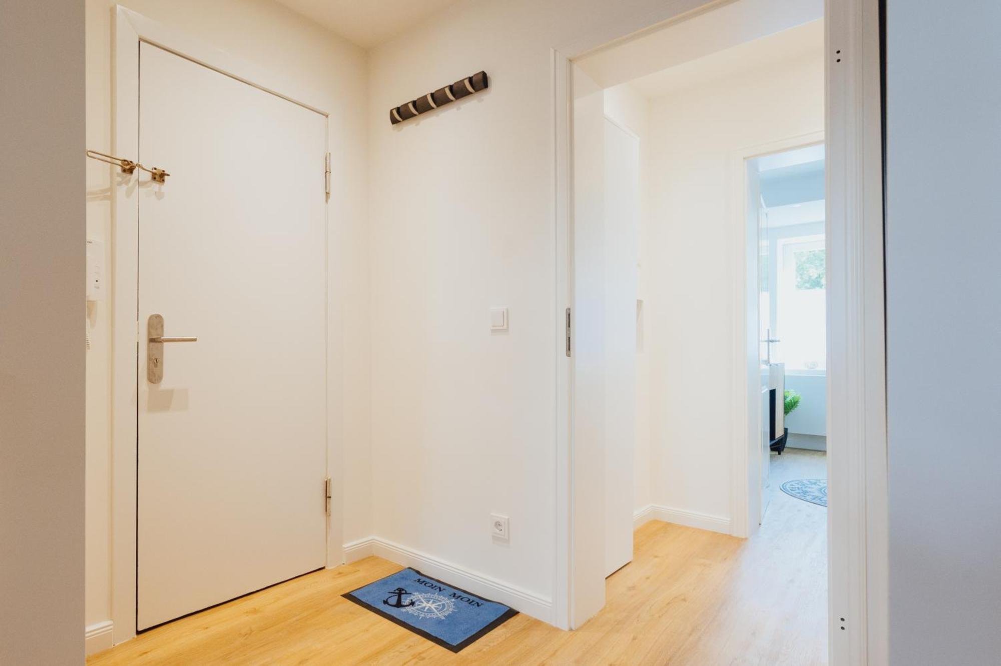 Stylish 2 App In Trendy District Of Apartment *